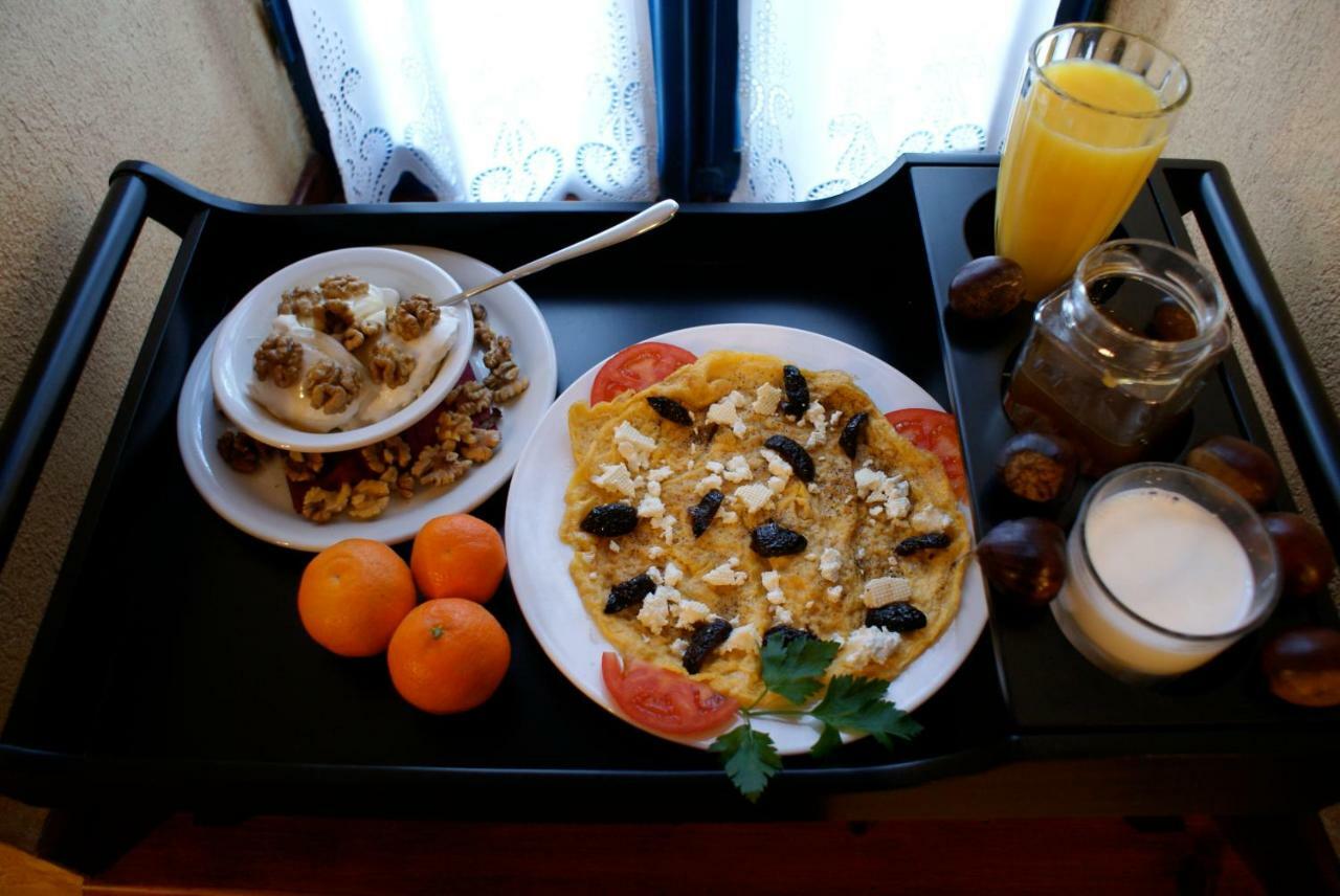 House Mitsiou Traditional Inn أرنايا المظهر الخارجي الصورة